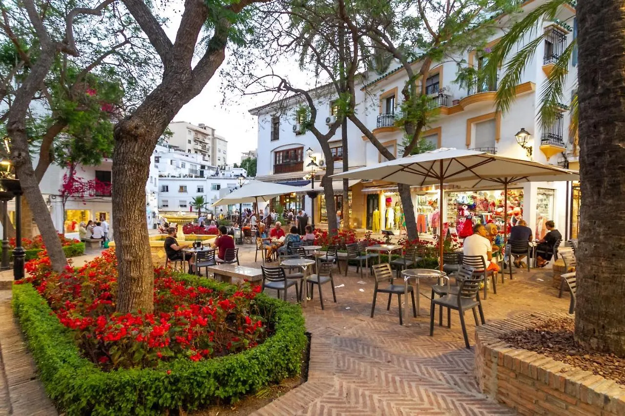 Marbella Banus Suites Daire