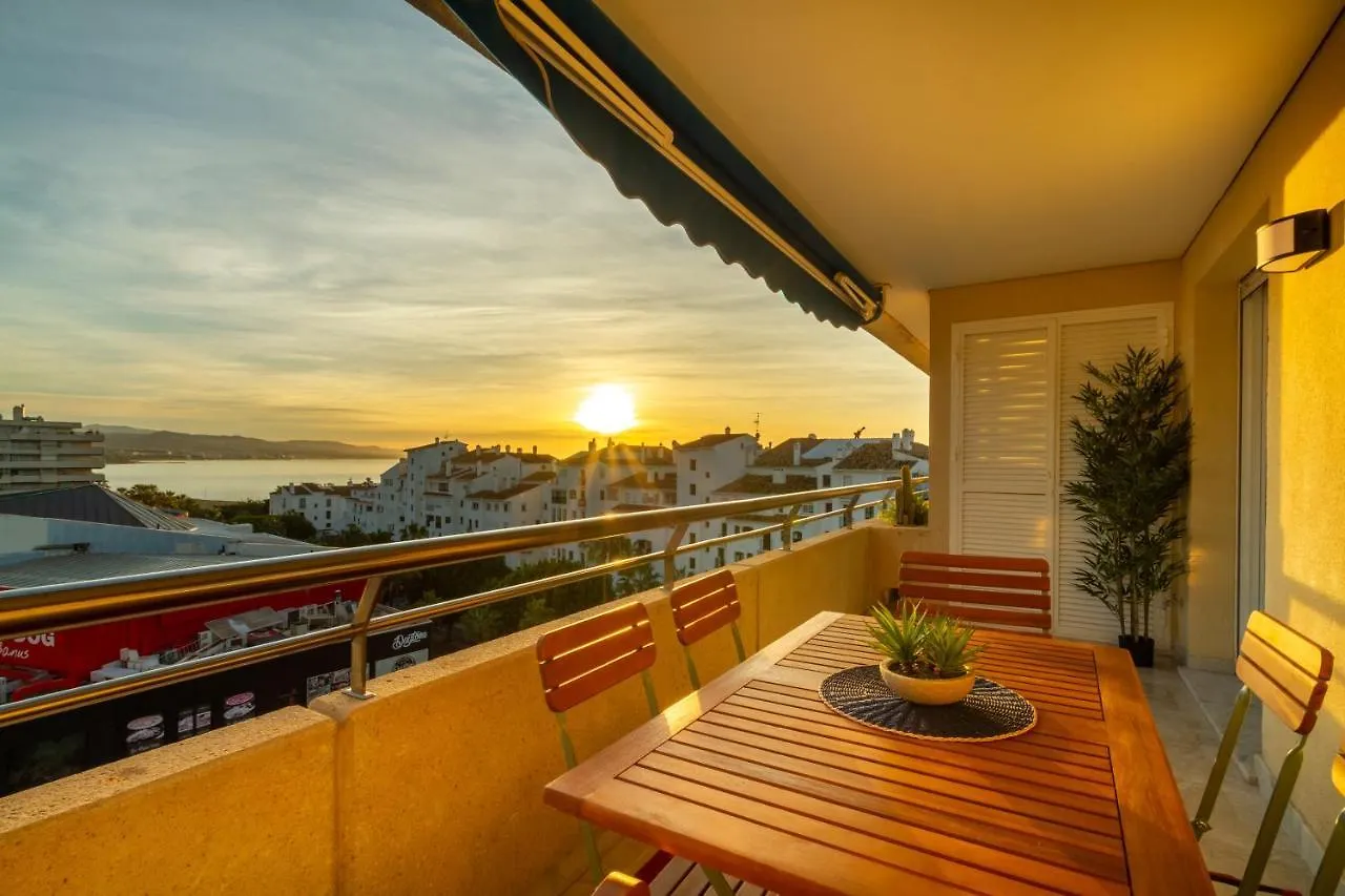 Marbella Banus Suites 0*,