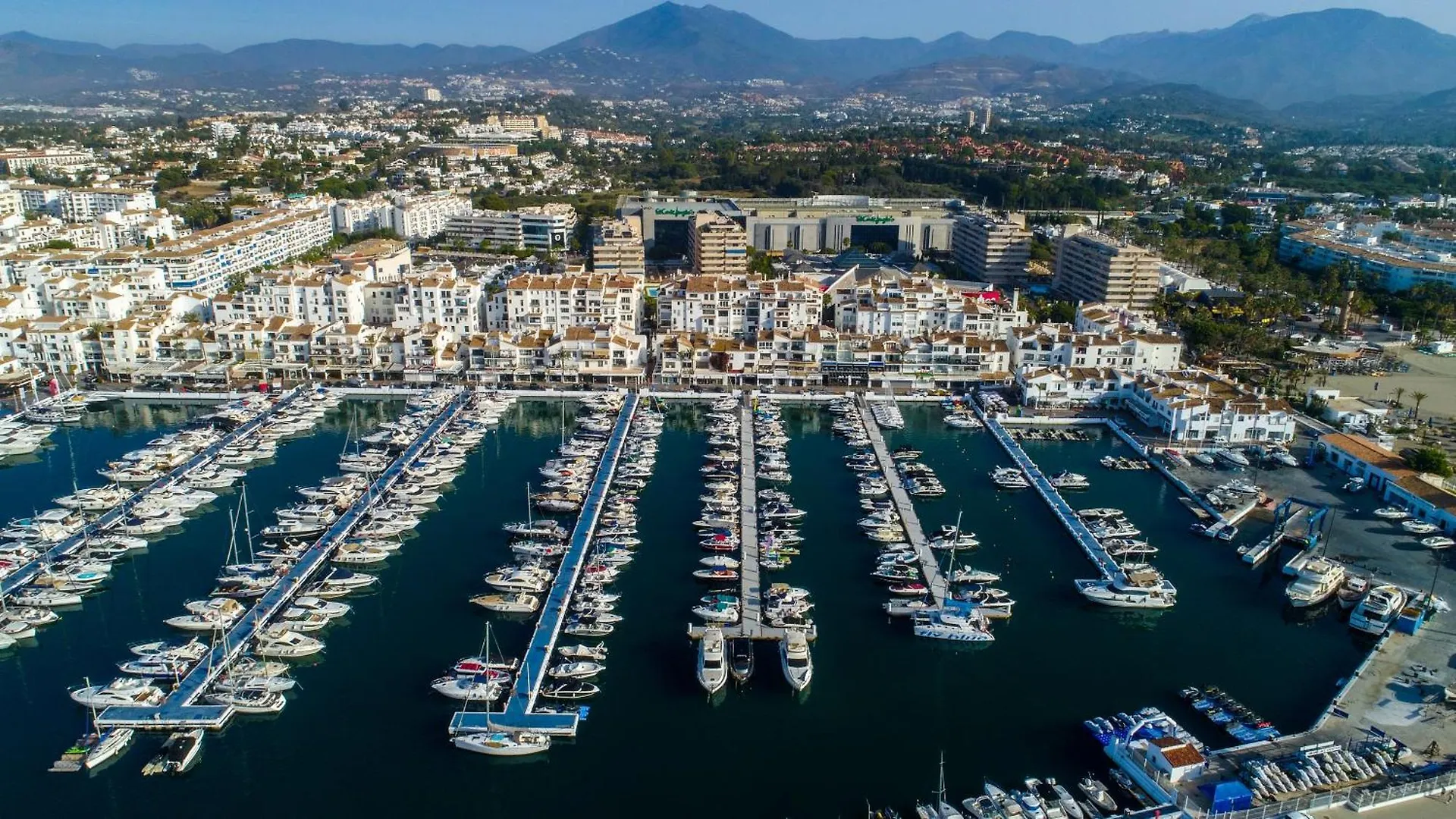 Marbella Banus Suites