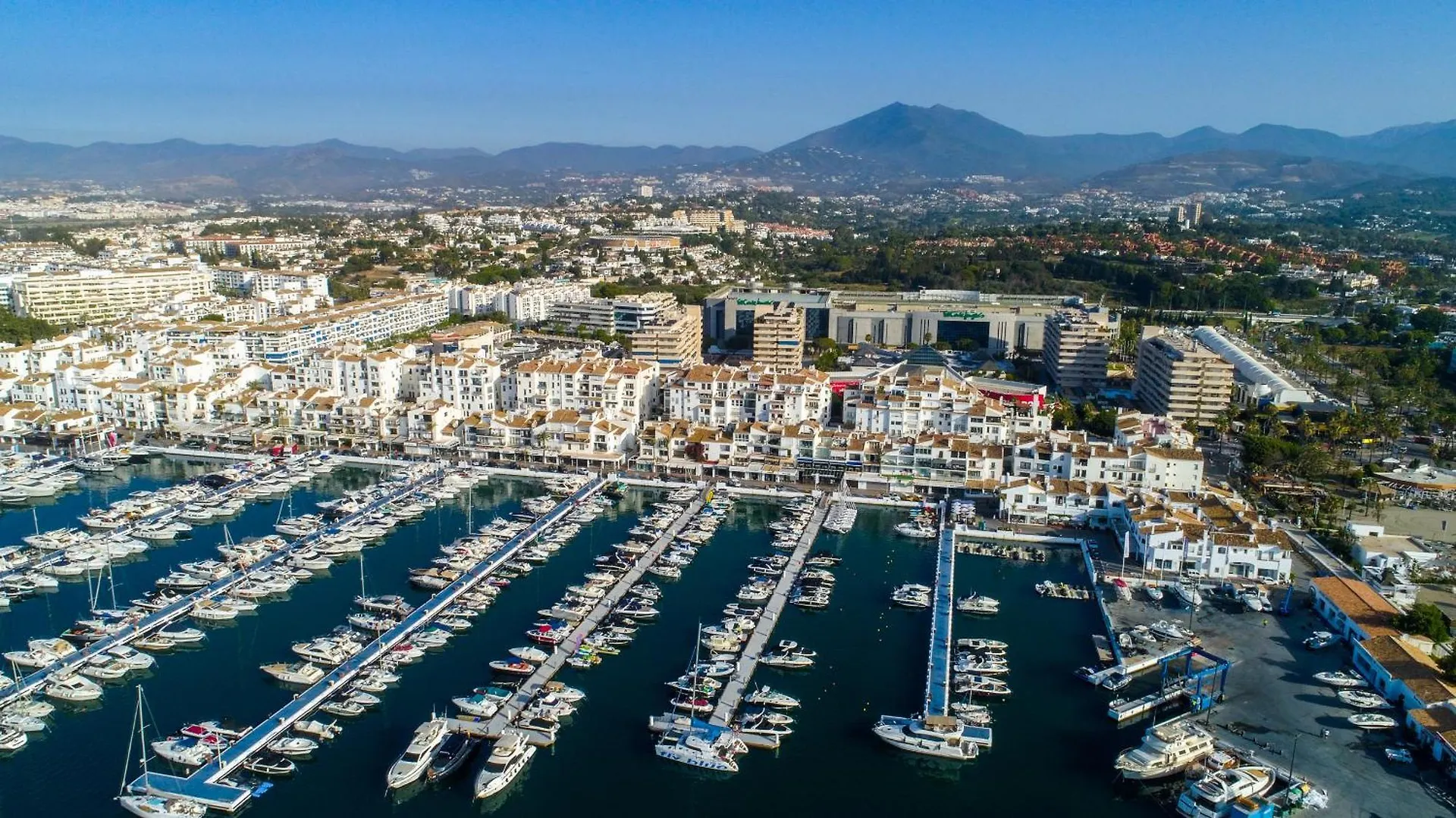 Apartment Marbella Banus Suites